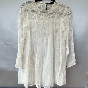 Zara Woman XS White Embroidered Blouse